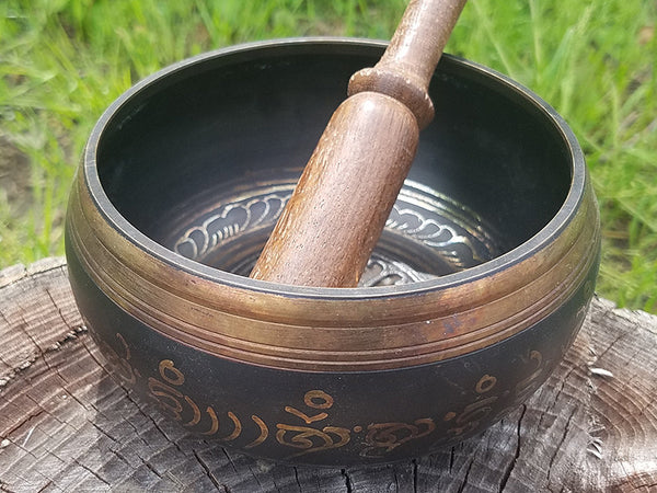 C Root Chakra Om Mani Tibetan Singing Bowl 5.5"