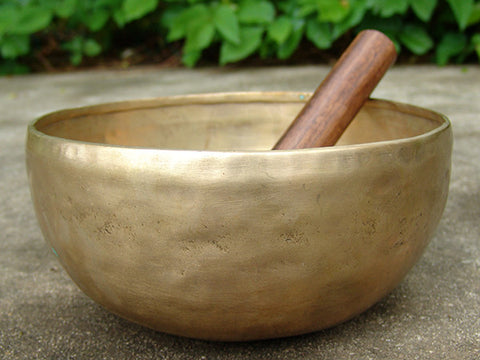 Astonishing D# Sacral Chakra Tibetan Singing Bowl 8.25"